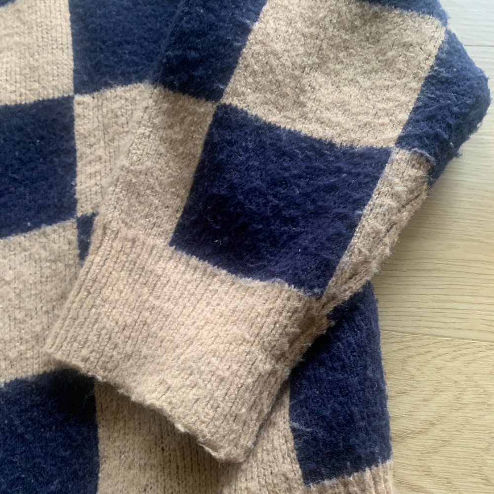 Checkered Cardigan Sweater - Picture 2 of 5